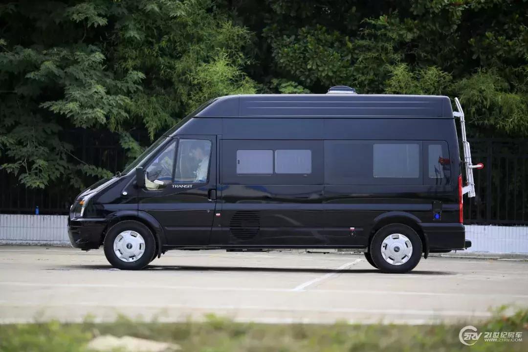 可住4人b型房车,最合理的b型房车布局4座