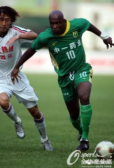 广州日之泉对阵利物浦,广州日之泉队