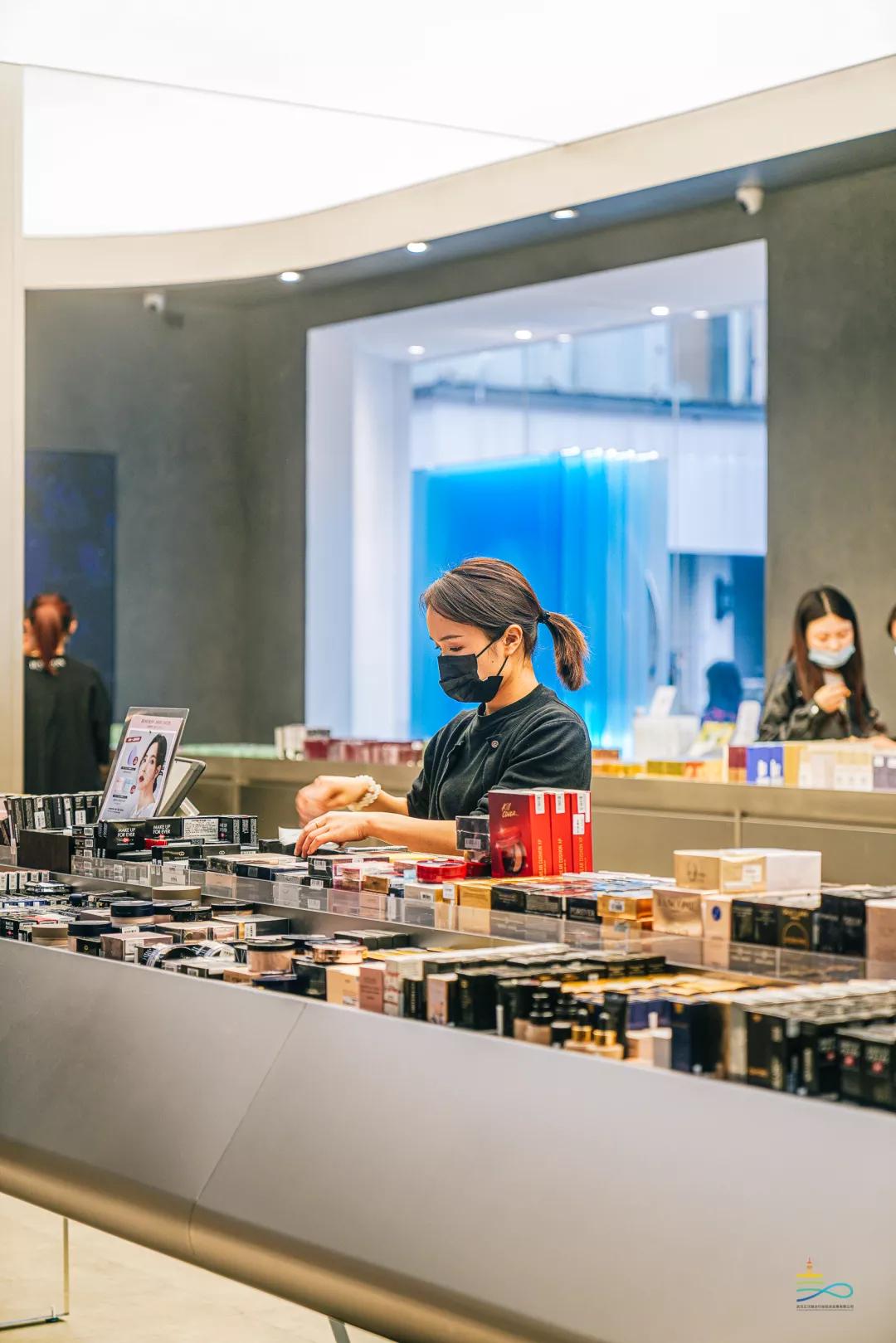 武汉大牌美妆品牌,黑洞高端美妆