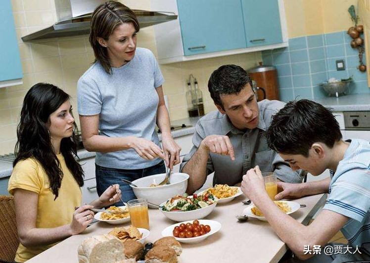 当发现品学兼优的孩子忽然写起了“低俗小说”