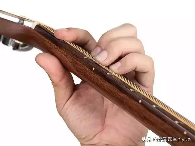 四个最基础的和弦教你,电子琴左手和弦入门简单易懂曲谱