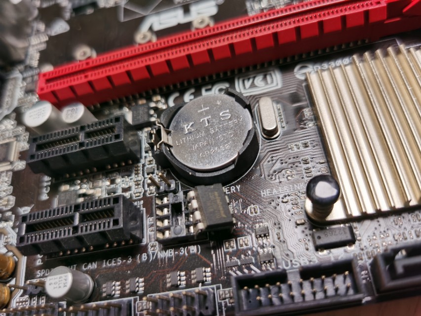 华硕b150m-etm2魔改bios,华硕b150m-k魔改上e31270v5可以么