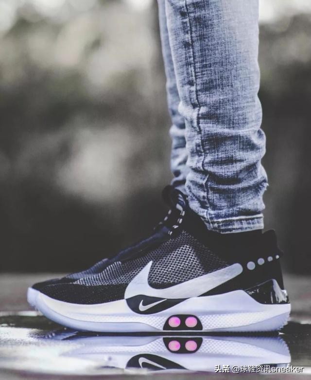 仅靠AJ、Yeezy就能融资数亿美金！球鞋平台有了钱之后该怎么花？