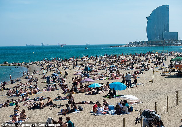 英国nhs治疗肺炎,英国疫苗入境政策