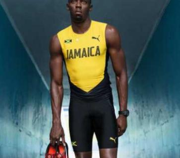 博尔特为什么肩膀晃动,博尔特左右腿不一样长是什么病