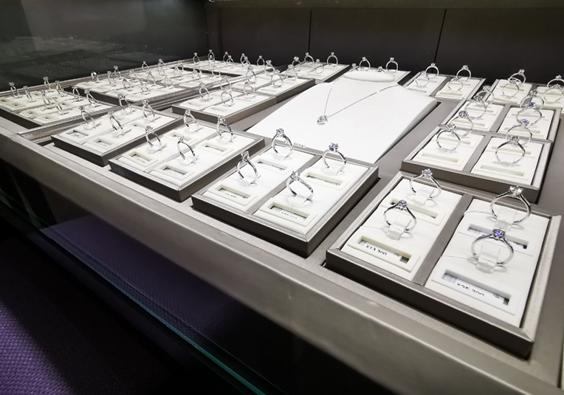 龙湖滨江天街66欢抢！5元买品牌服饰！全棉时代、PUMA通通5折起