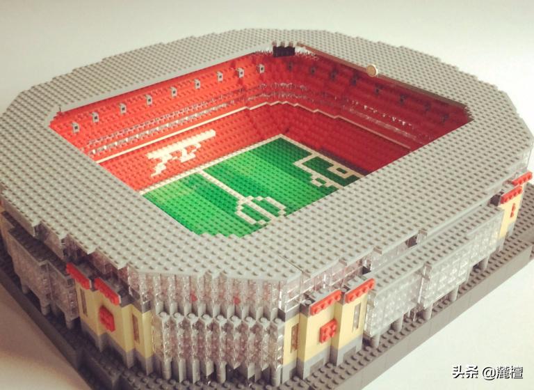 用乐高还原足球世界杯,足球比赛乐高搭建