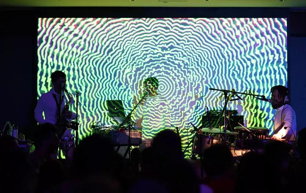 香港逸东酒店在哪个地铁口,香港逸东酒店夜景