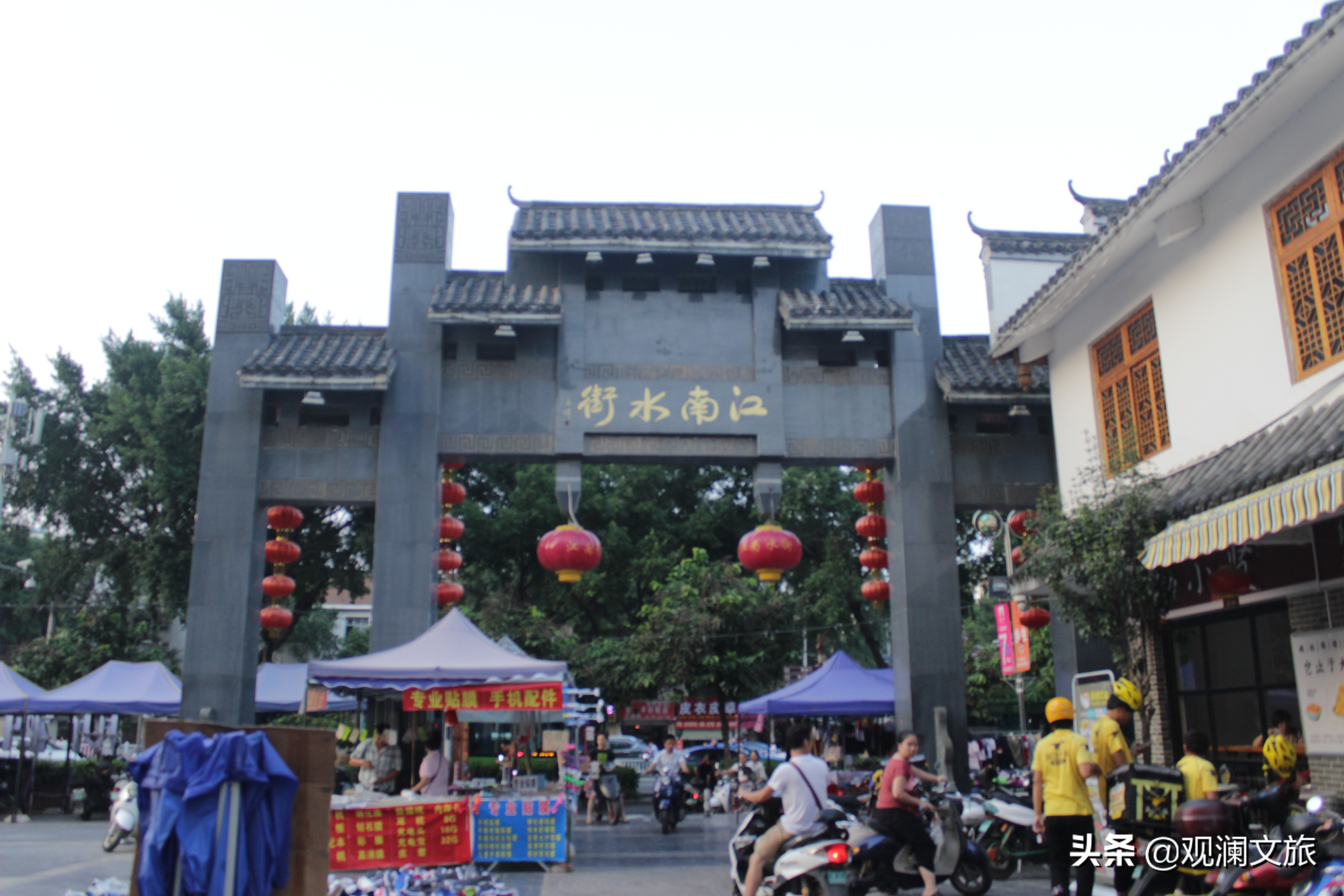 南宁商业街地摊,南宁地摊最大的街道