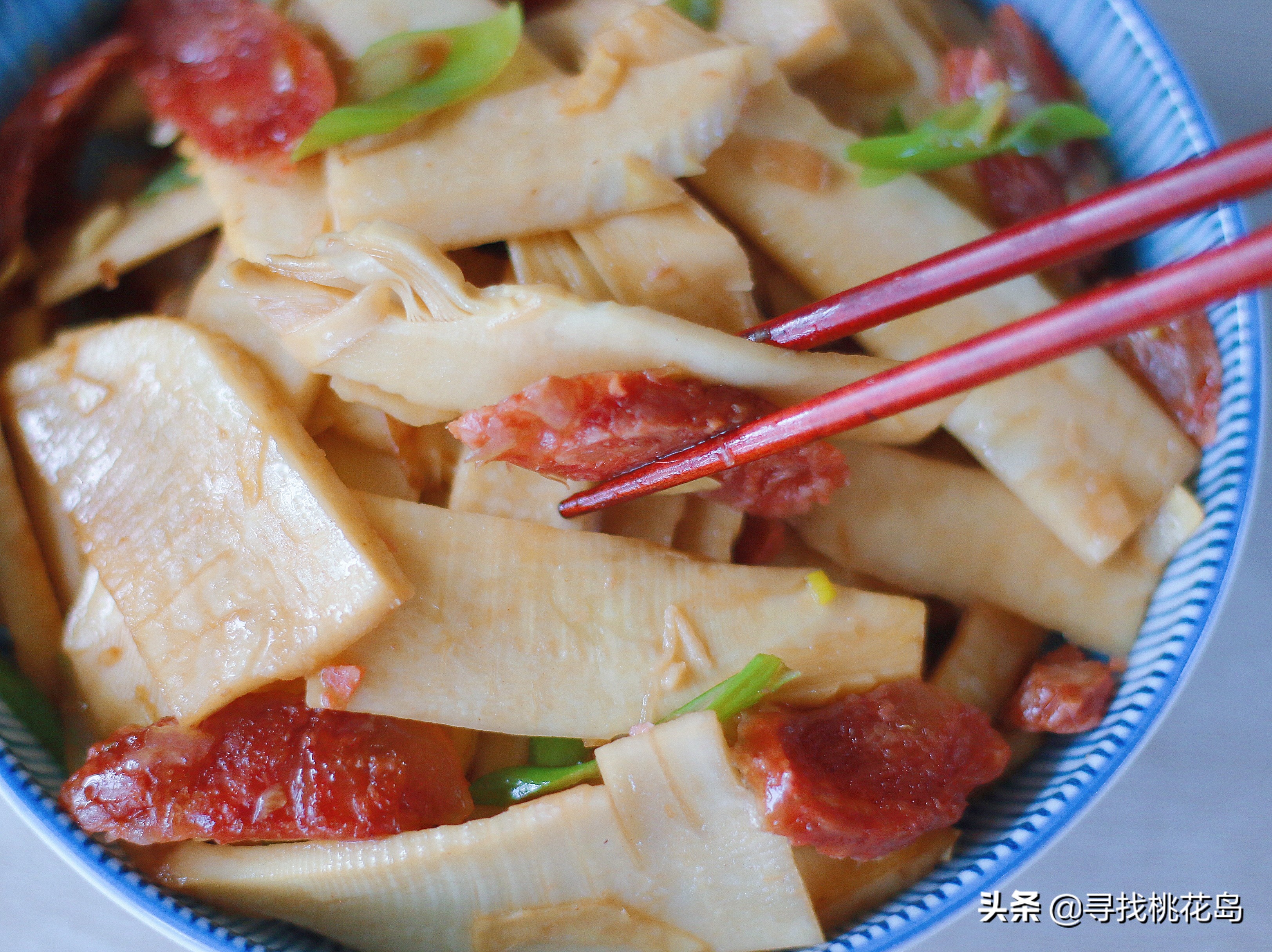 冬笋腊肠这么炒,笋片不涩又入味,好吃下饭,冬天吃正当时
