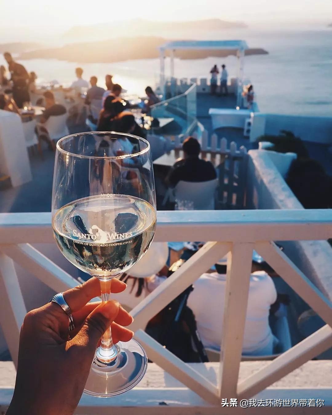 希腊旅行爱琴海,希腊爱琴海悬崖酒店费用