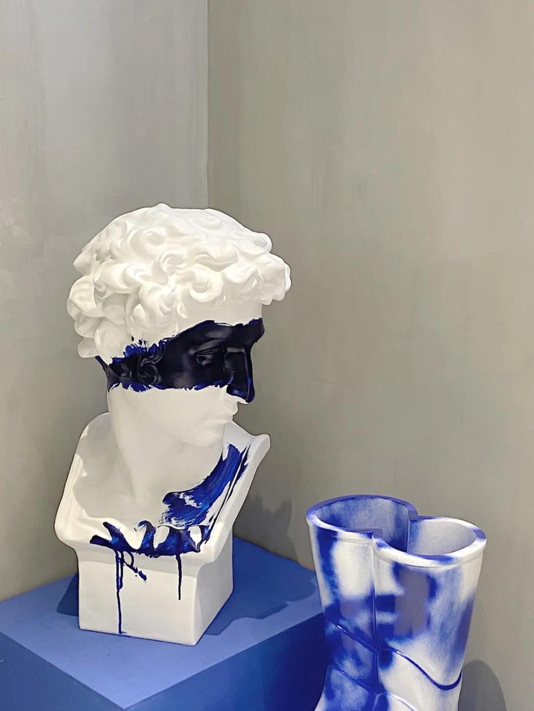 西安有哪些有名气的商场,西安有哪些大型的商场