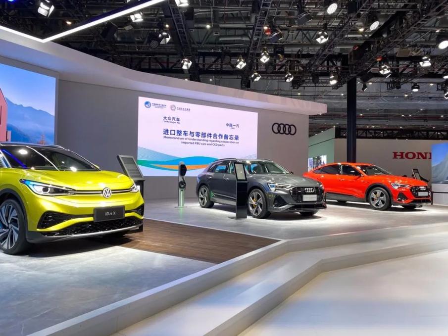 车企在进博会拿出真实力，比价值2.5亿元的黑钻更值得一看