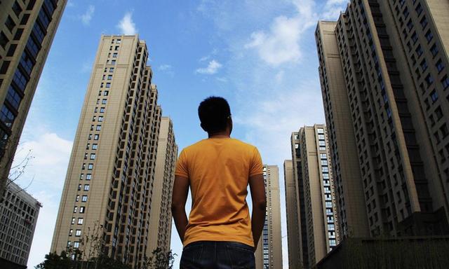 起诉以后网贷判决怎么还钱,网贷逾期3个月是不是真的会起诉