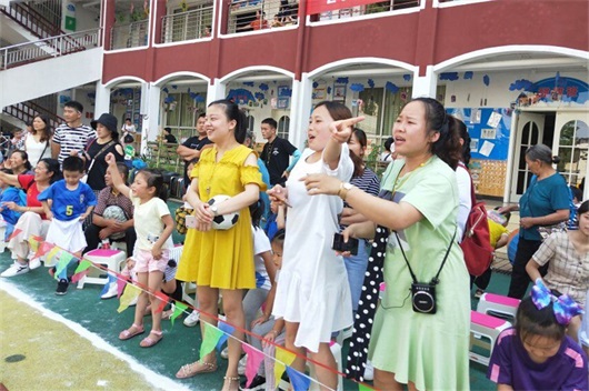 全国足球特色幼儿园活动指南,足球特色幼儿园有哪些活动