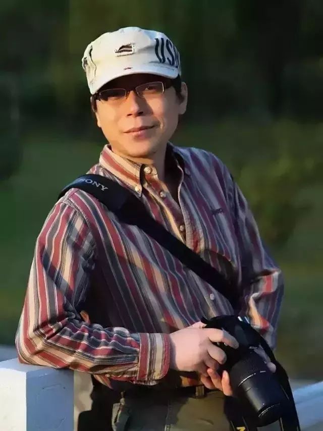 中国十大写实钢笔画作品,中国公认最漂亮钢笔字行草