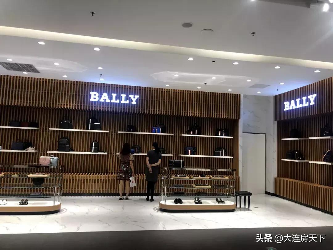 大连市内免税店图片,大连最大的免税店是在恒隆广场吗