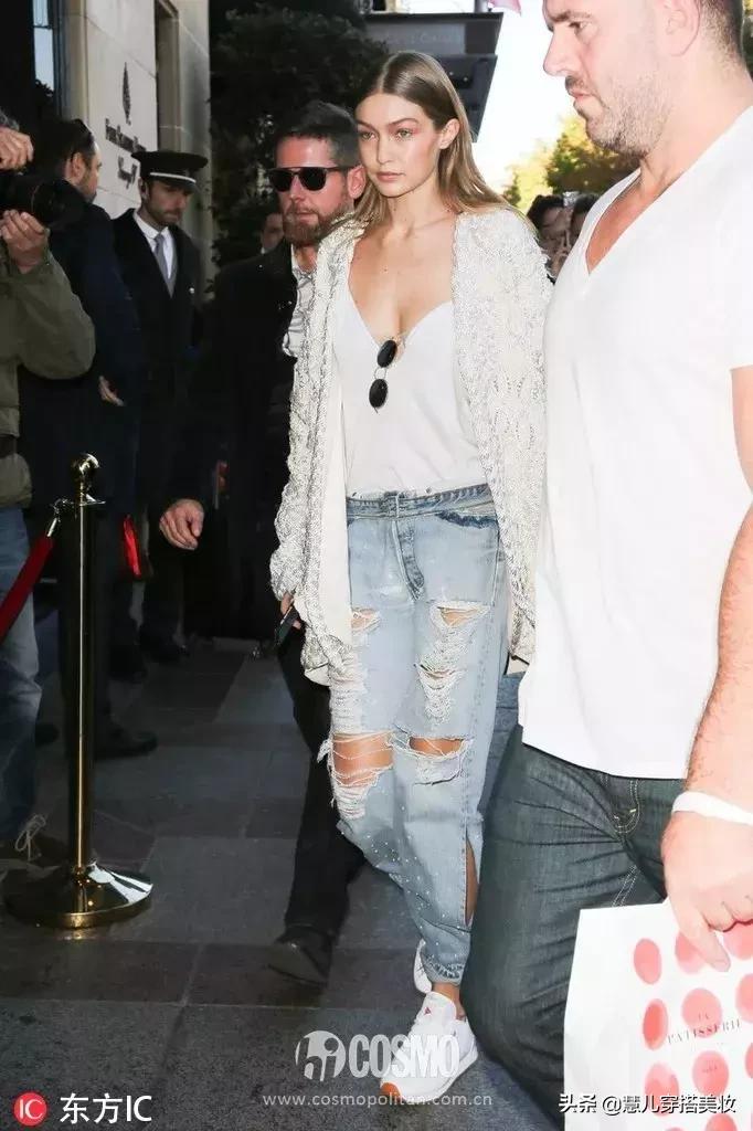 针织开衫加阔腿裤春,黑色v领针织小开衫搭配阔腿裤