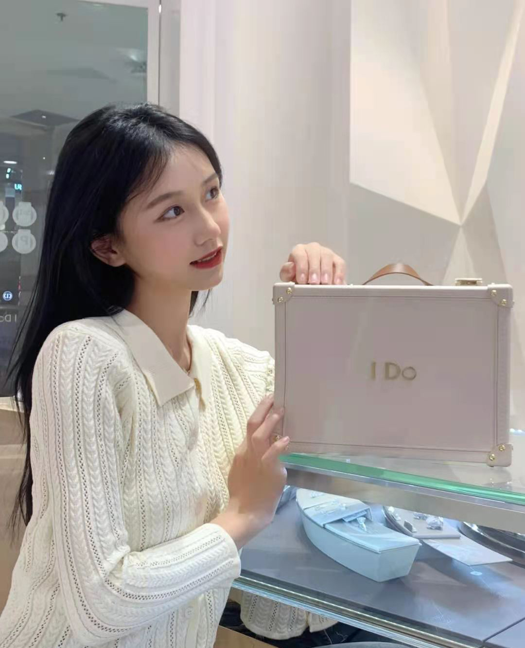 挑选订婚戒指四大要点,结婚对戒如何挑选好的铂金