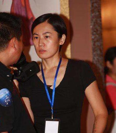 娱乐圈三大奇女,娱乐圈三大美人三角恋