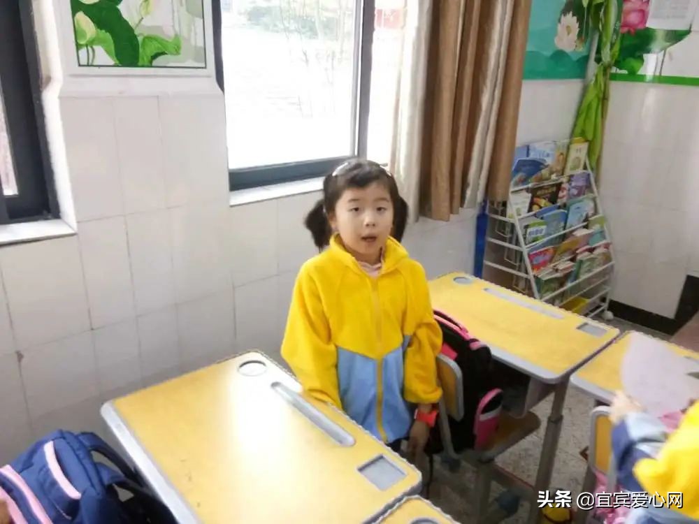 叙府实验小学：小荷尖尖一马当先