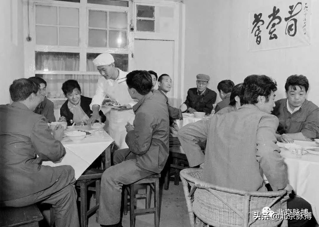 记忆中的北京绘画,这些画最能还原真实的老北京