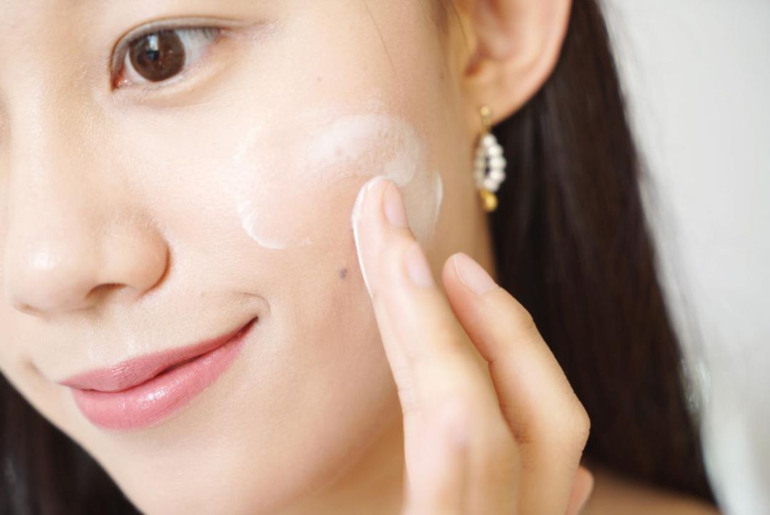 秋冬季哪款面霜好用,秋冬适合干皮补水锁水最好的面霜