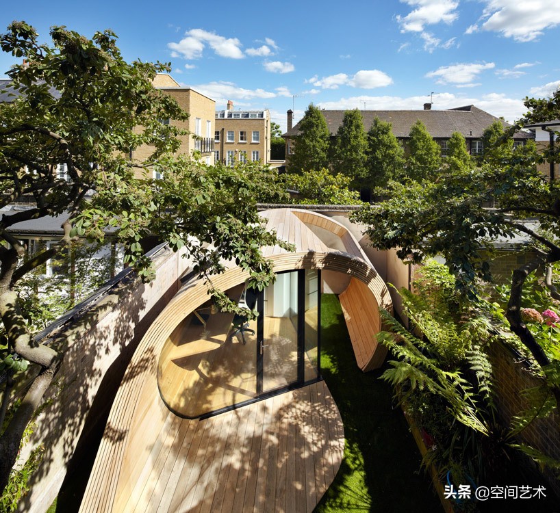 Shoffice办公空间：迷人的小刨花一枚