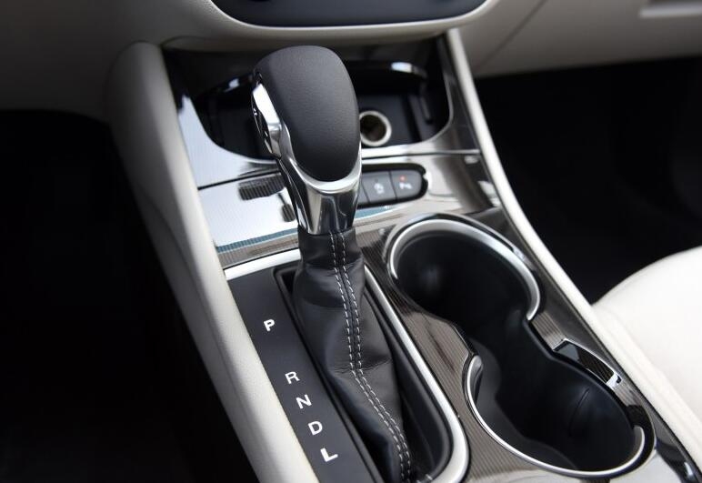 号称家轿之王的别克威朗怎么样,别克威朗大气时尚家用轿车好选择