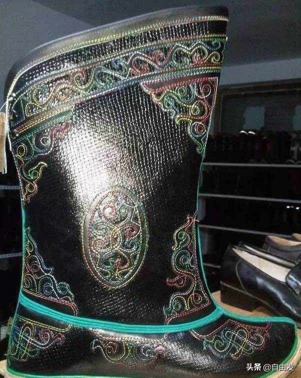 蒙古族传统马靴,蒙古原创服饰黄靴