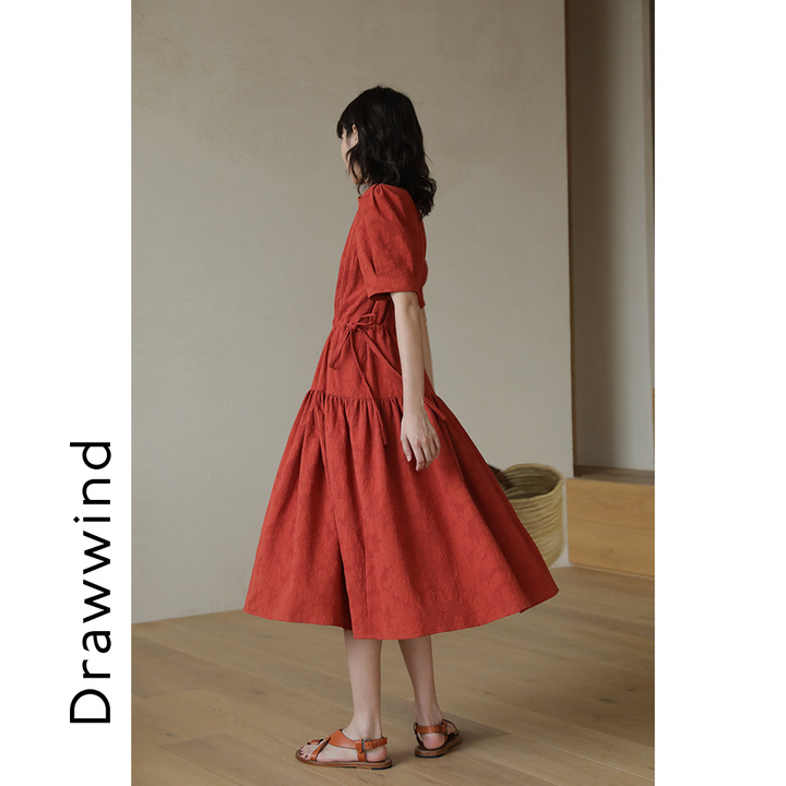 适合二十岁女生的轻奢品牌,适合年轻人的轻奢品牌