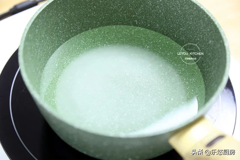 老冰棍最简单的做法只用白糖和水,怎么做老冰棍雪糕只用水和糯米粉