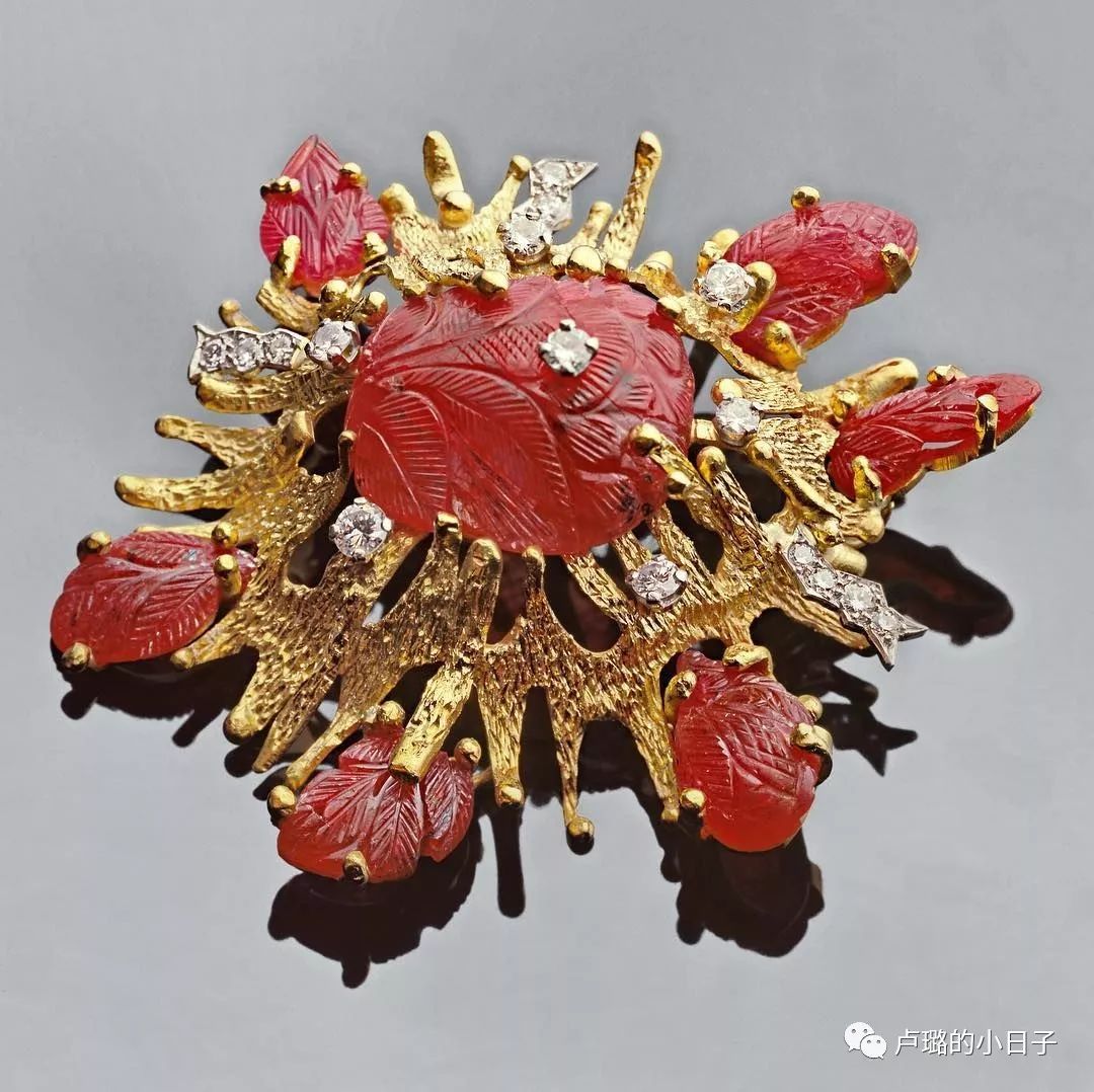 英国女王胸针高档轻奢,女王最贵胸针排行榜