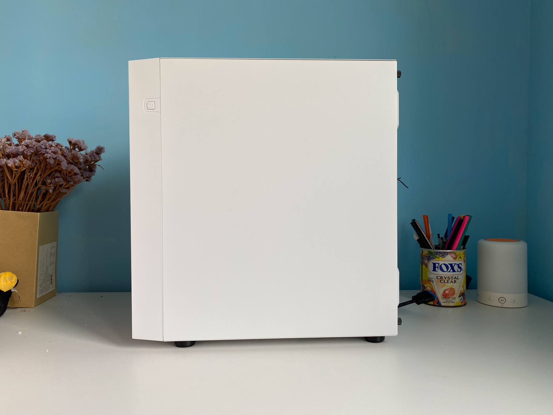 可以装240水冷的小机箱,一般什么配置电脑用水冷机箱