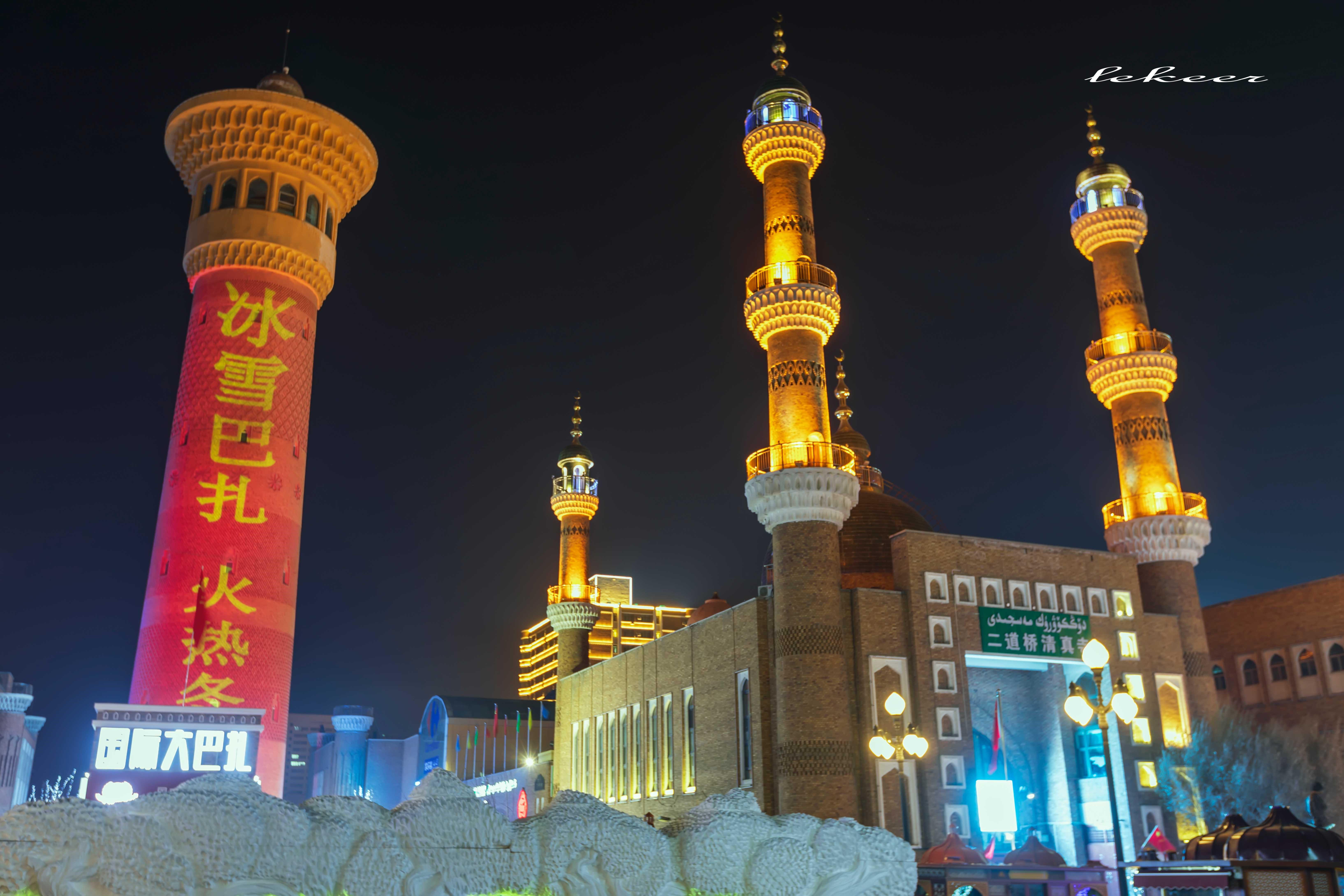 以成都人发誓冬季的乌市体感远比成都舒服而且美食美女也巨多