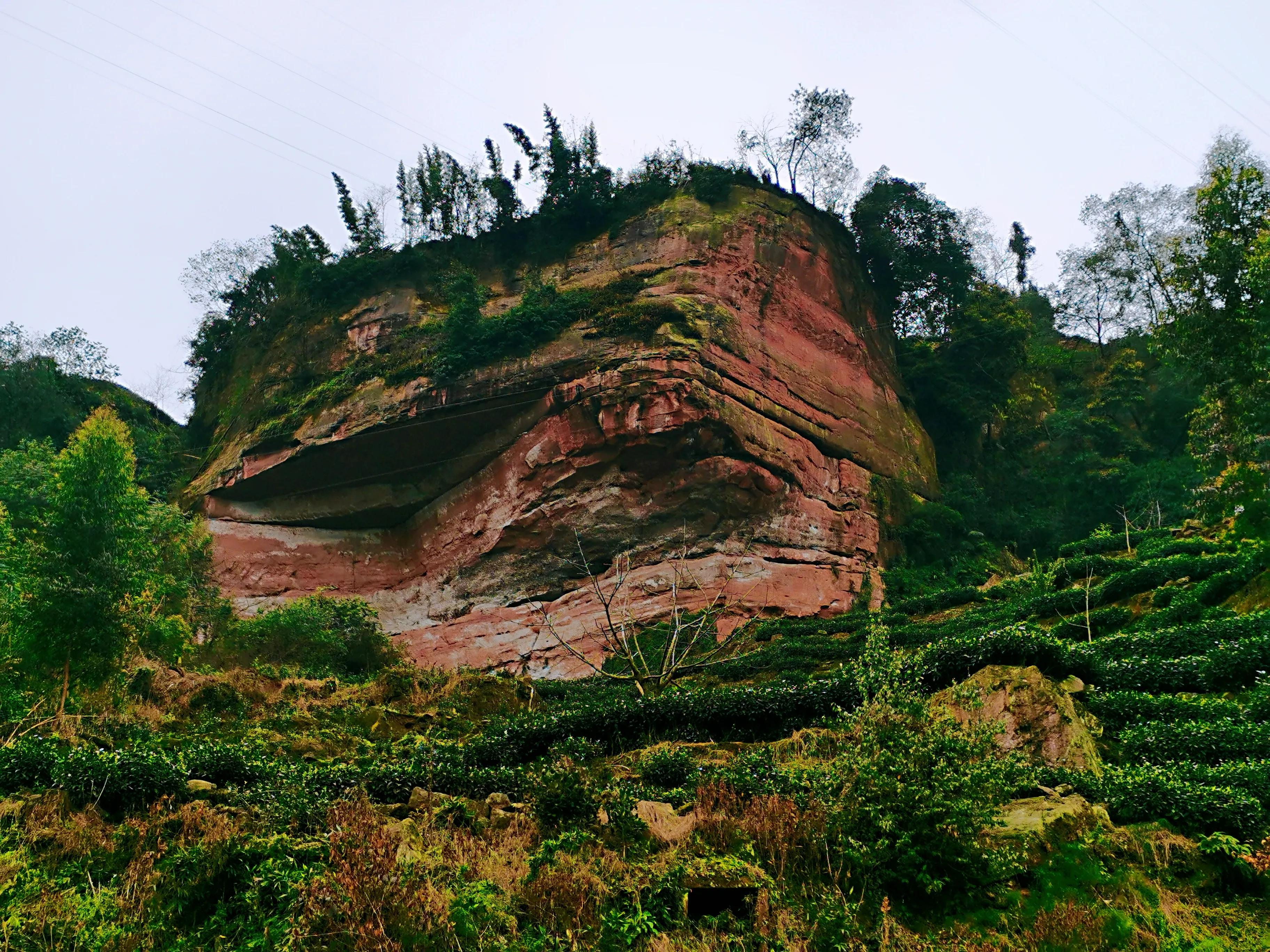 行走在潋滟*光春**里从丹犁古国到千年纸乡的牧马情歌