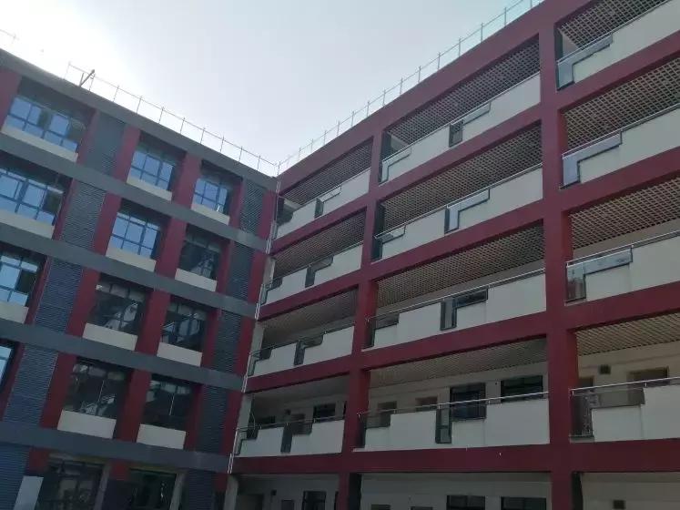 西咸新区西安铁一中学怎么样,西安铁一中学校区