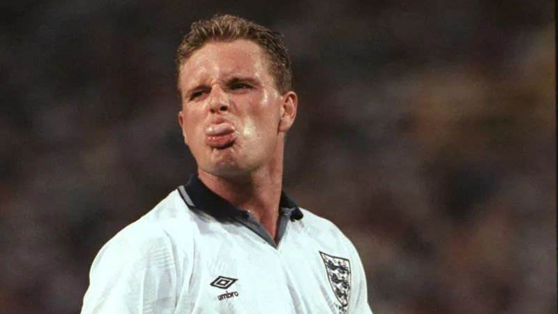 那个在兰州踢过甲B的英国天才：是酒鬼是性瘾者，半生被骂蠢货！