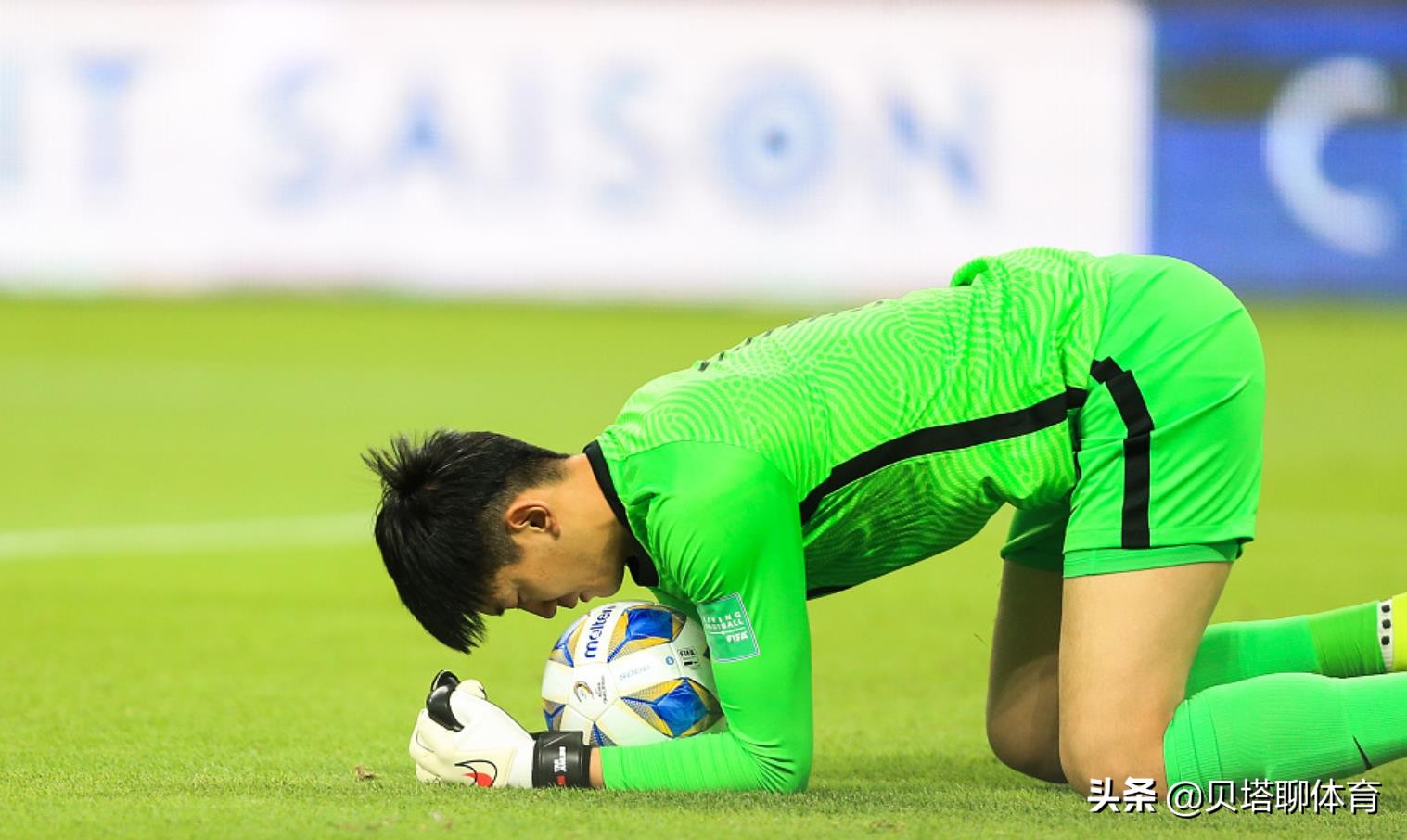 国足赢了沙特解说员的反应,国足赢了沙特国际足联评论