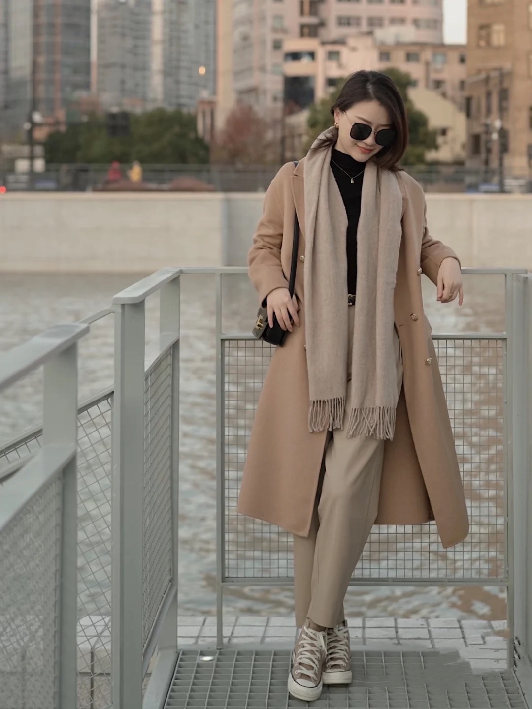 人见人爱大衣,人见人爱的甜美穿搭