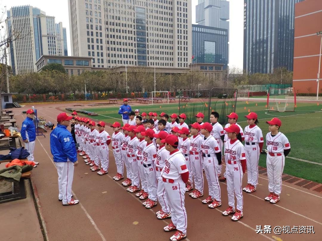 郑东新区康宁小学是不是重点,郑州市康宁小学社团