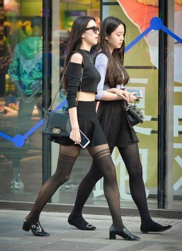 服装设计：只有你不敢穿的*袜丝**，没有设计不出的穿搭，黑丝动人