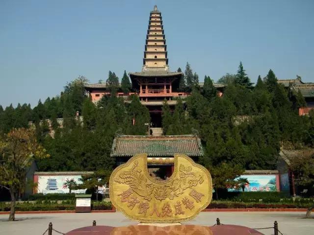 中国古佛塔图片,中国著名佛塔寺