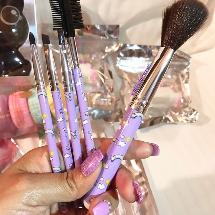 快时尚彩妆是什么,快时尚品牌店是正品吗