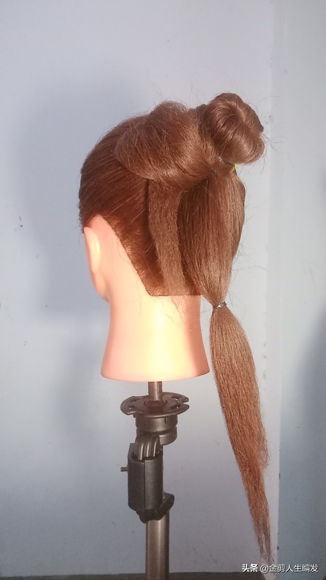 蝴蝶结发型怎么编才好看,刘诗诗大蝴蝶结头饰发型