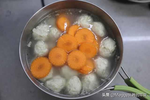 学做海鱼丸,海鱼小鱼丸的制作方法家常