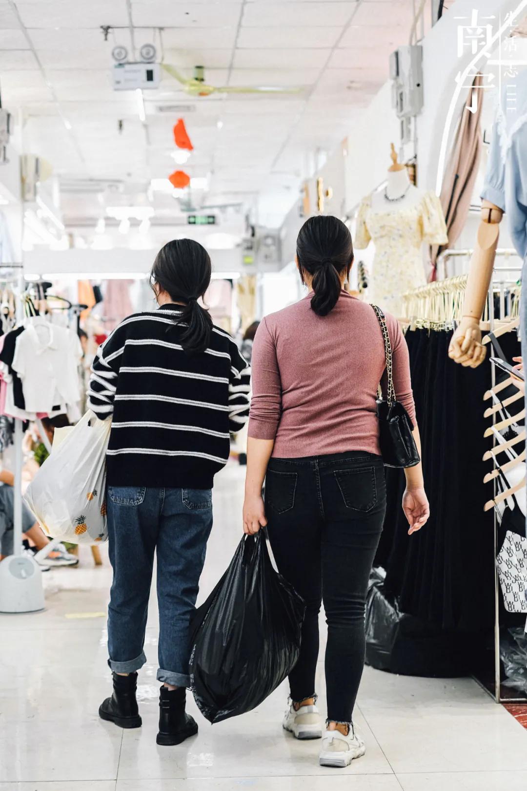 曾创出上亿流水,一个档口就能买宝马730,南宁这地方如今已没落