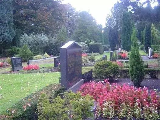 闀滃ご涓嬬殑寰峰啗,鍟嗗懆涓撴爮