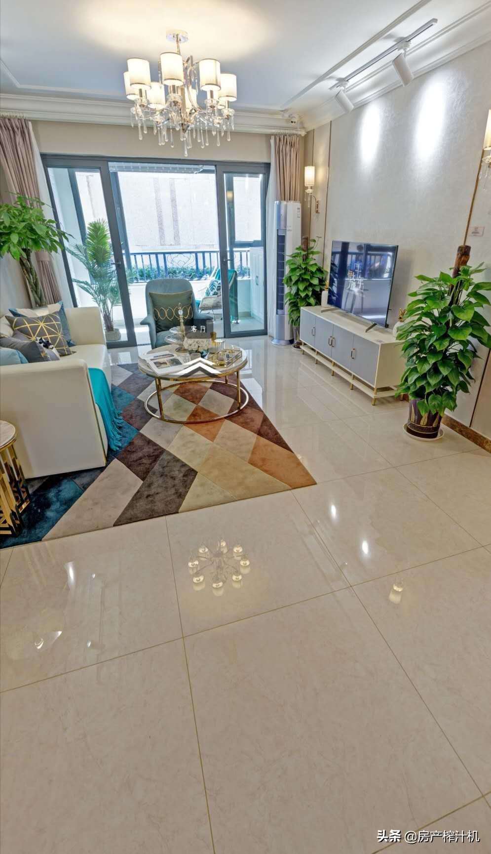 精装修跟毛坯自己装修哪个划算,精装修和毛坯房价钱一样选哪个