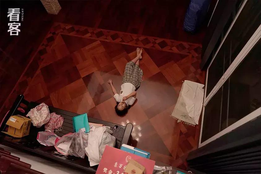 为了娃上学搬到城里,为了孩子全家去泰国读书